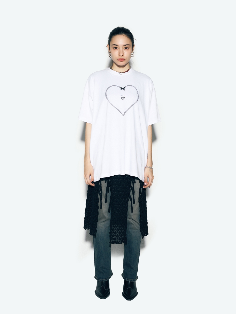 LACE HEART OVERSIZED T-SHIRT WHITE - 에즈이프캘리(asifCALIE)