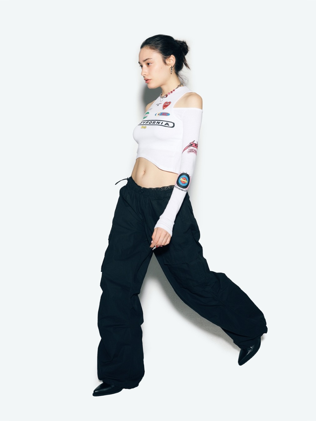 CANDYFORNIA CUT OUT LONG SLEEVE WHITE - 에즈이프캘리(asifCALIE)